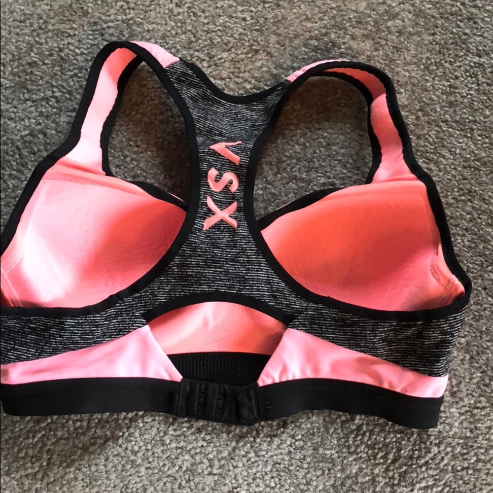 Victoria’s secret sports bra